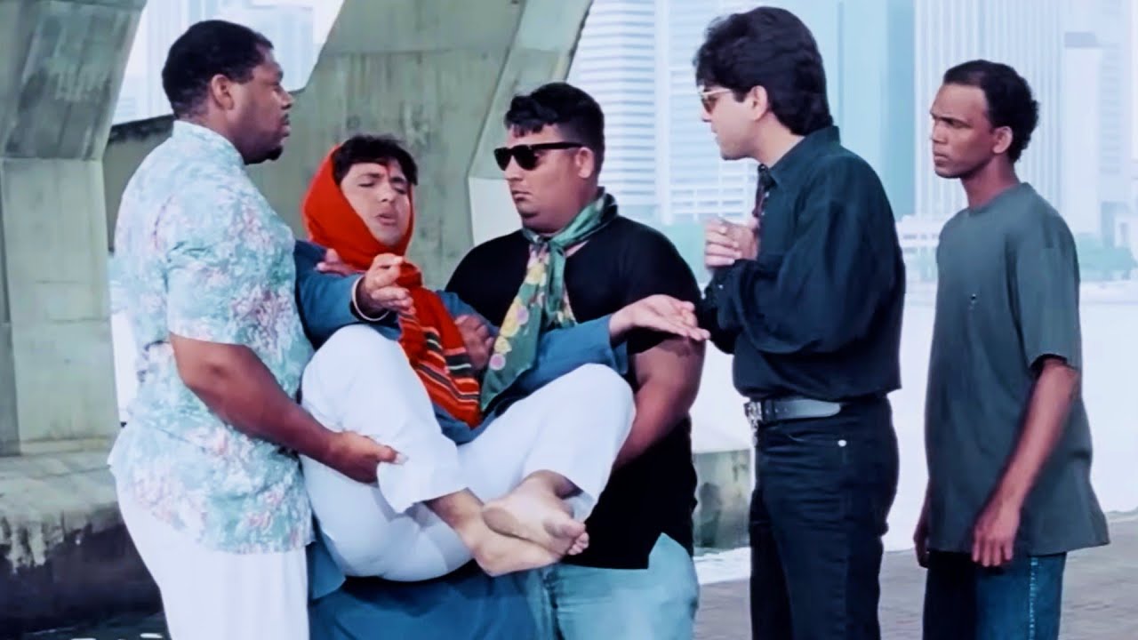 सिंगापुर में इंडिया कैसे दिखाएगा? गोविंदा–शक्ति कपूर की कॉमेडी ने हँसा-हँसा कर लोटपोट कर दिया 😂