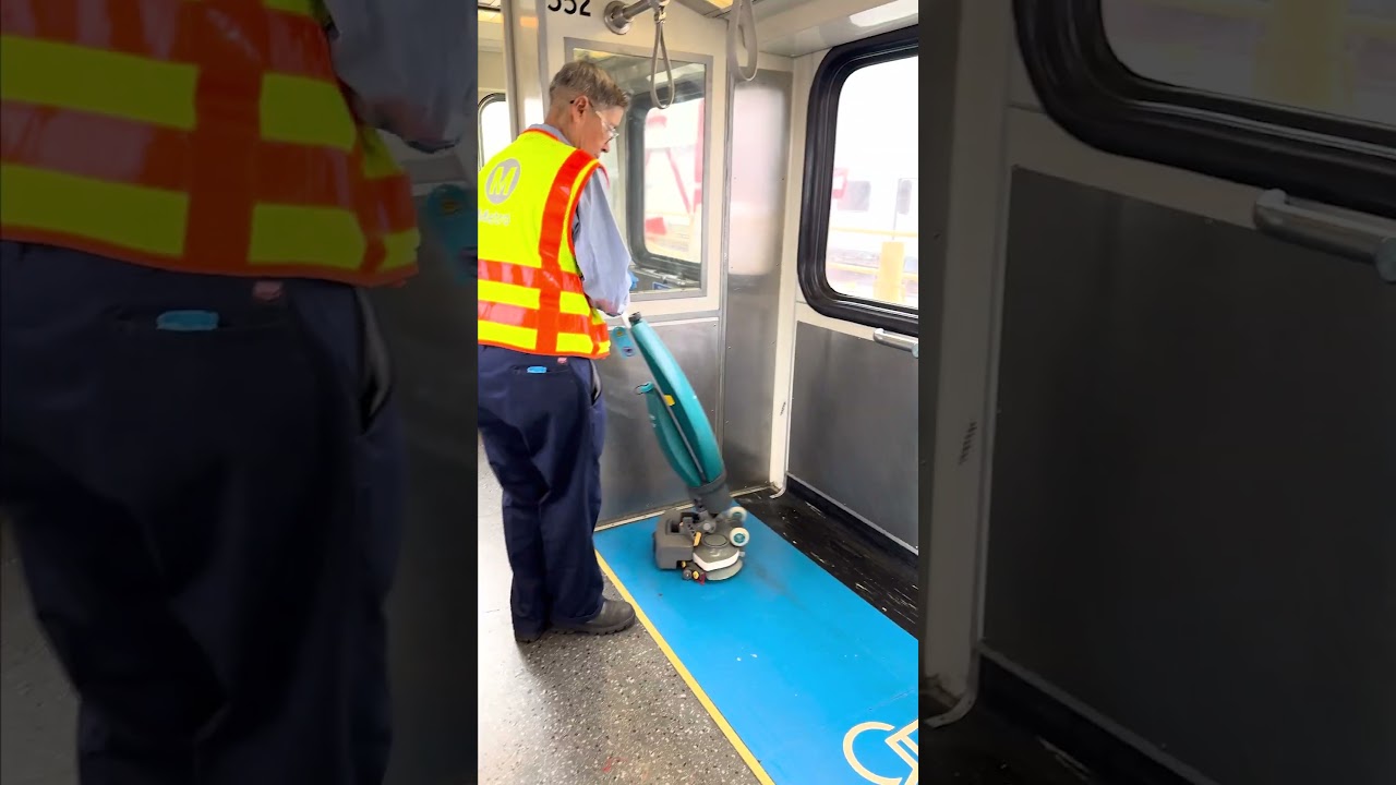 Mmm that's the (sound) of clean