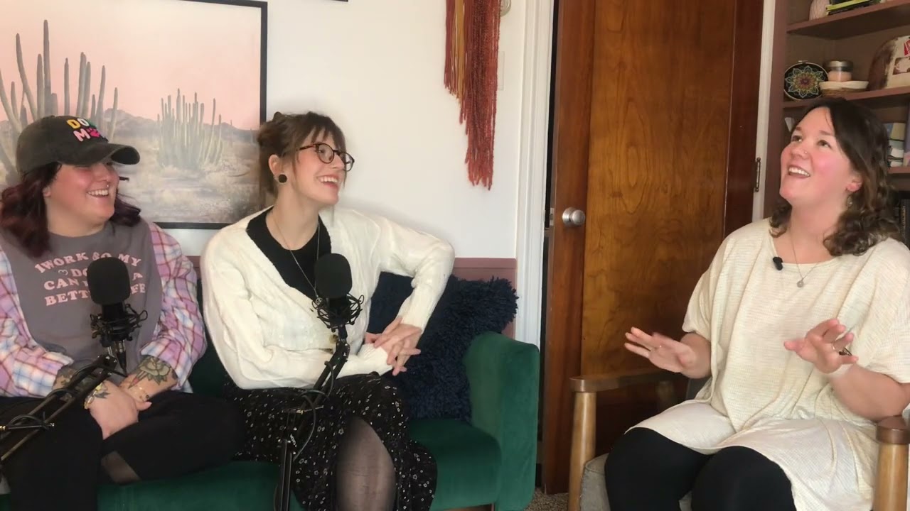 Two Mamas No Manual Podcast: Ep. 13 – The Magic Speech Bus and A Surrogacy Journey with Kristin