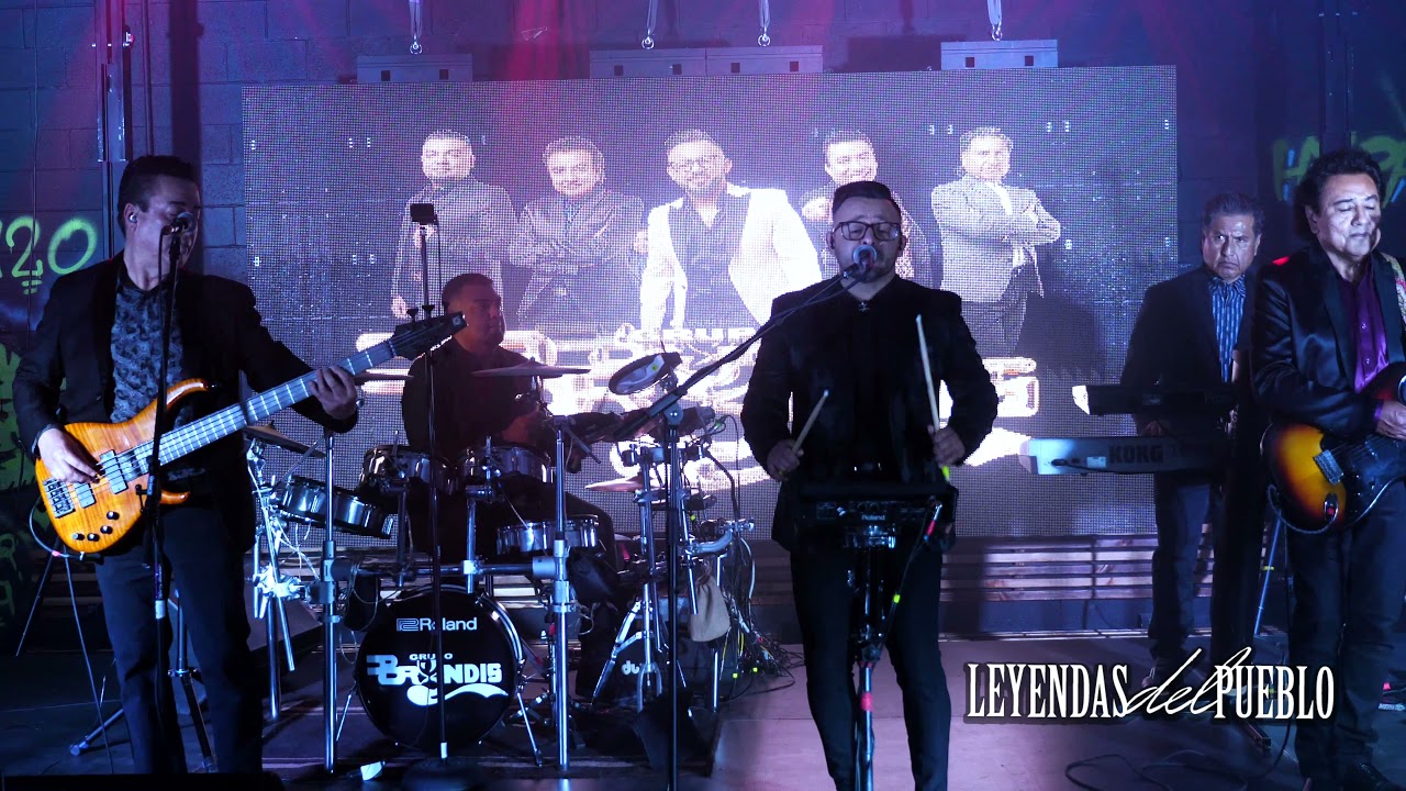 Grupo Bryndis - La Gata Bajo La Lluvia (Video Oficial) En Vivo