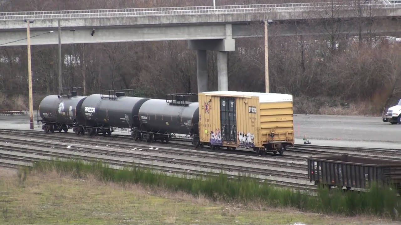 Kicking freight cars at Delta Yard, Everett, WA, 1-11-2011