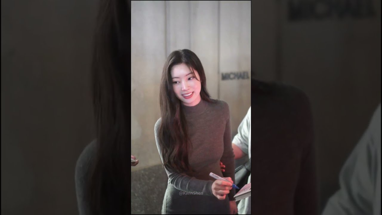 TWICE Dahyun 09/10/24 NYFW Michael Kors Runway Show & Store Visiting