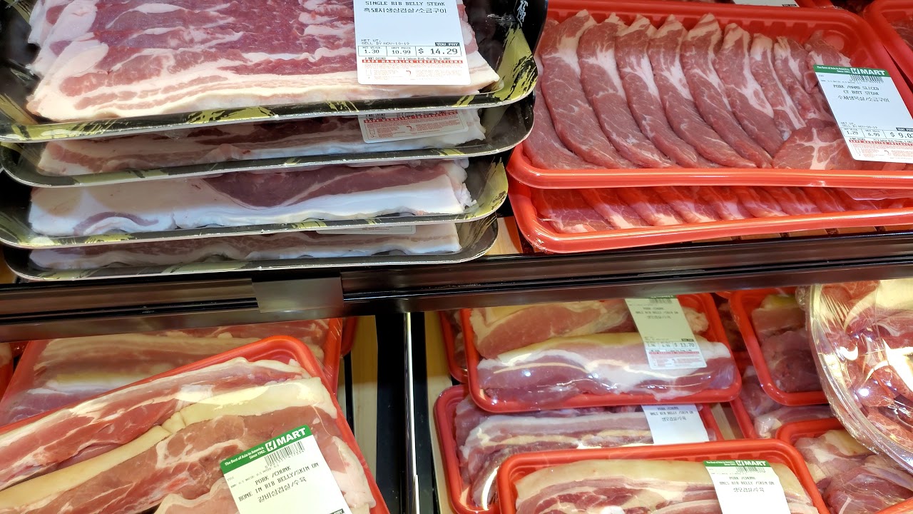 Shopping at Super H-Mart in Niles, Illinois