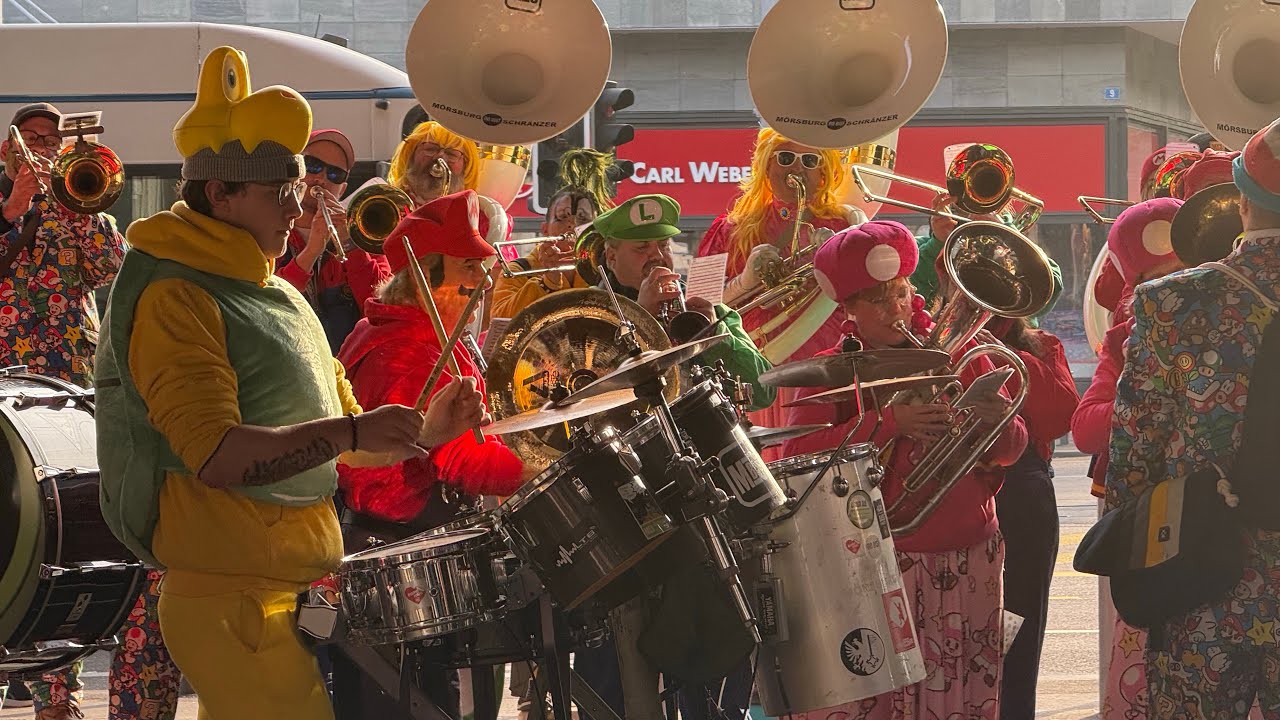 11.11. am Hauptbahnhof Zürich 🎉 Fasnacht / Karneval