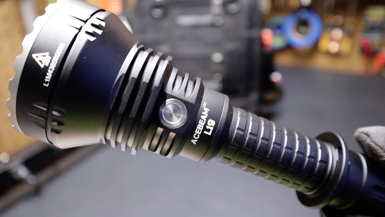 Лучший прожектор с большим радиусом действия — DeWalt, ThruNite и Acebeam