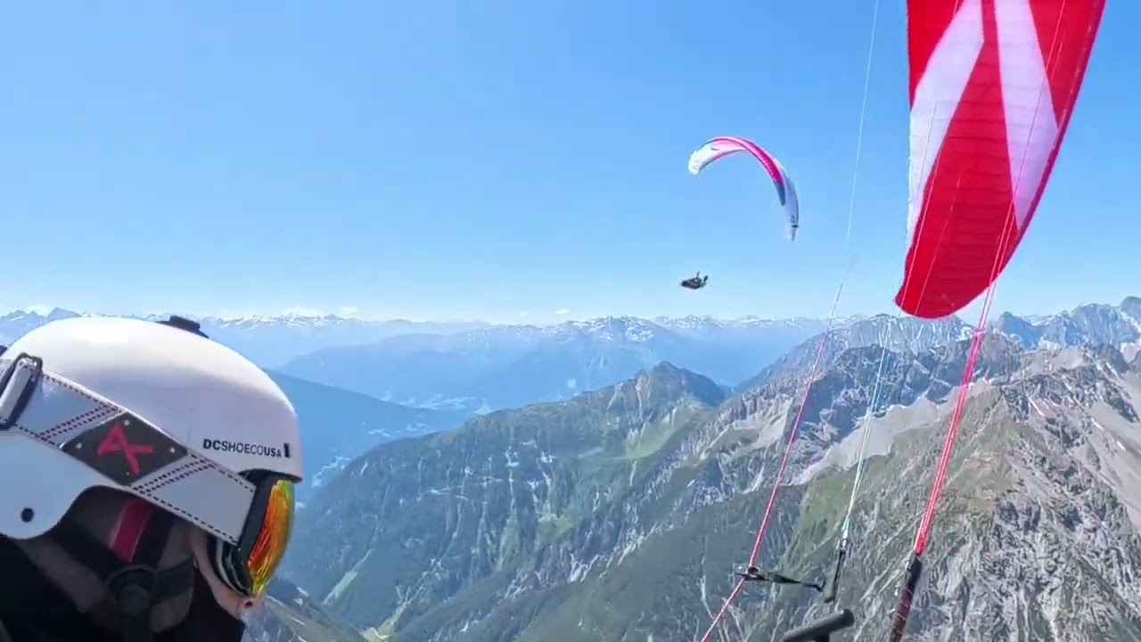 Red Bull X-Alps 2025 - Chrigel Maurer, Aaron Durogati, Lars Meerstetter, Simon Oberrauner