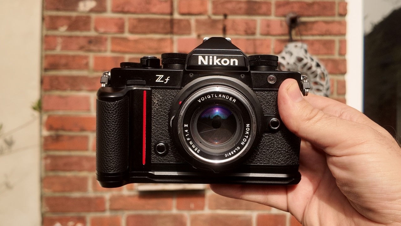 Nikon Zf trzy miesiące p&oacute;źniej: retro wszechstronność z wadą