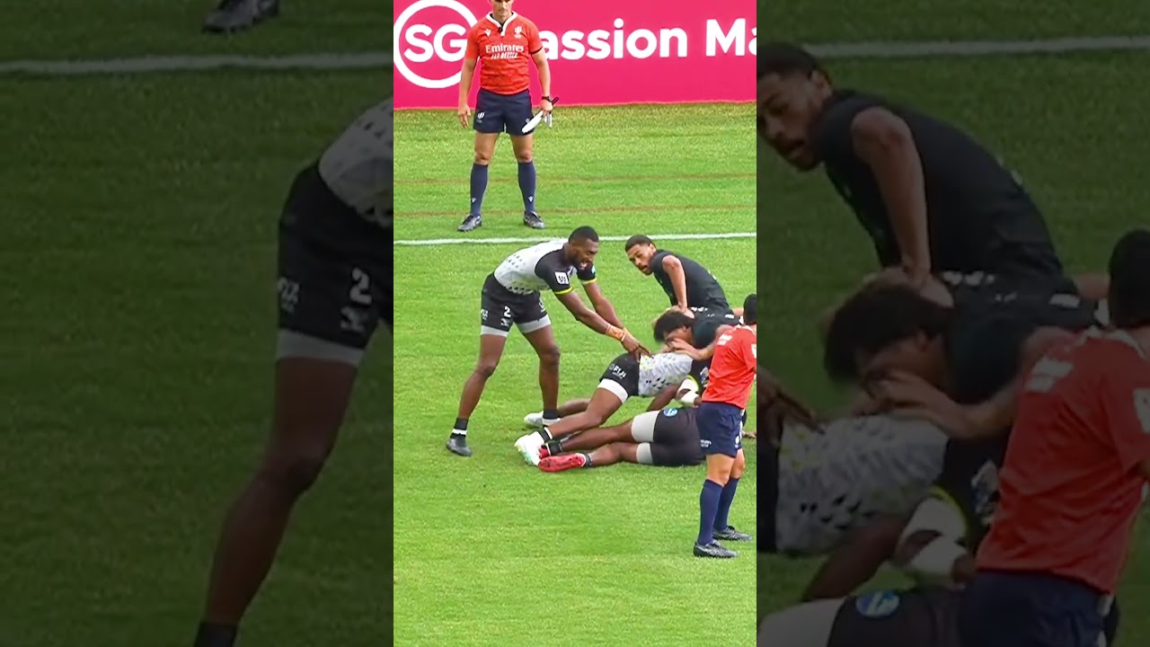 Two rugby 7s heavyweights going at it 🔨 #rugby #HSBCSVNS #HSBCSVNSSGP