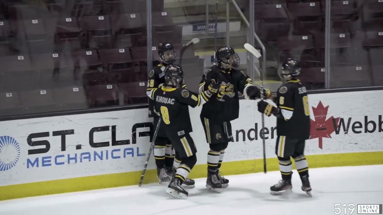 Хоккейный матч среди игроков до 16 лет: Kitchener Jr. Rangers против Sarnia-Lambton Jr. Sting.