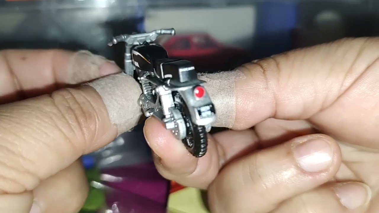 NUEVO MODELO DE MATCHBOX DE UNA DUCATI SCRAMBLER DE LA PELICULA INDIANA JONES EN JUGUETE A ESCALA
