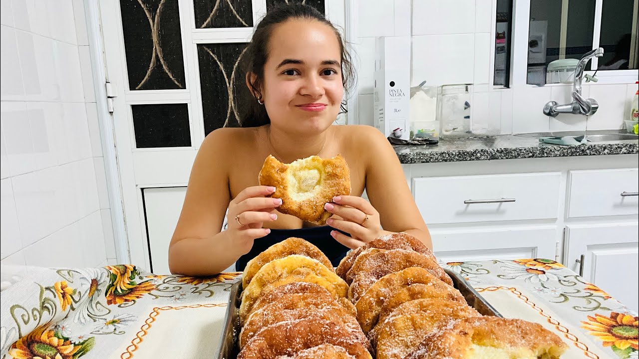 A Netinha Pede a Avó Faz …Malassadas Receita Pequena  de 5 Copos de Farinha 