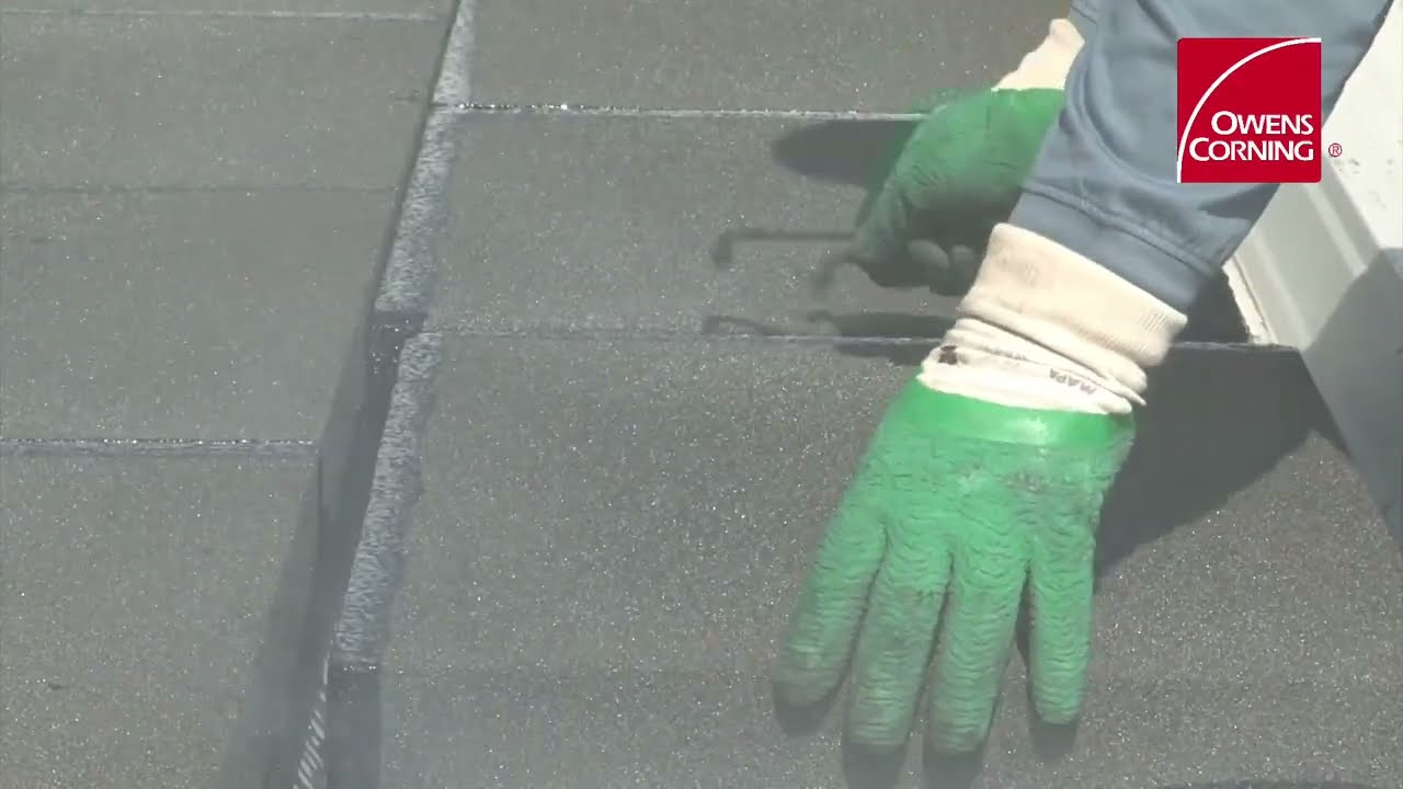 Kompaktdach auf trapezblech  FOAMGLAS® platten mit heißbitumen und krallenplatten, stehfalzblech