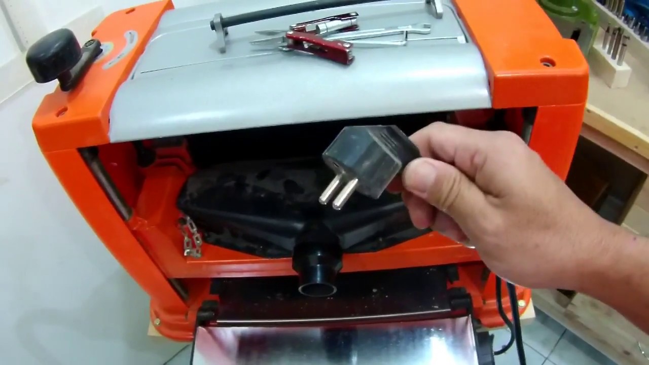 Cara melepas/memasang mata pisau bench planer Aldo
