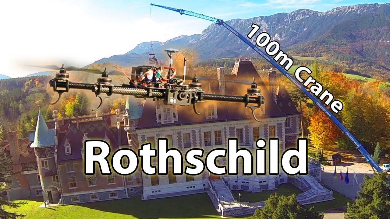 Giant Crane at Autumn Castle Rothschild / Reichenau