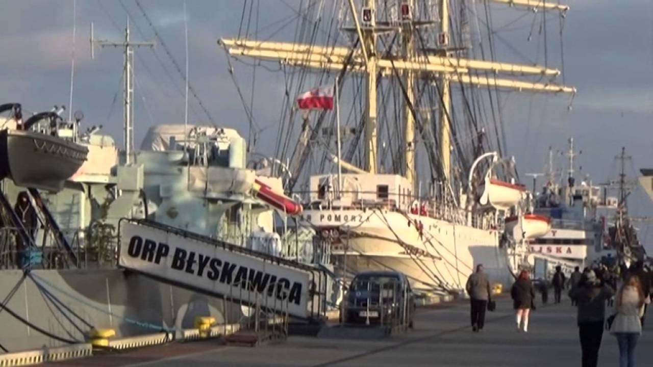 PIĘCIU CHŁOPCÓW Z ALBATROSA