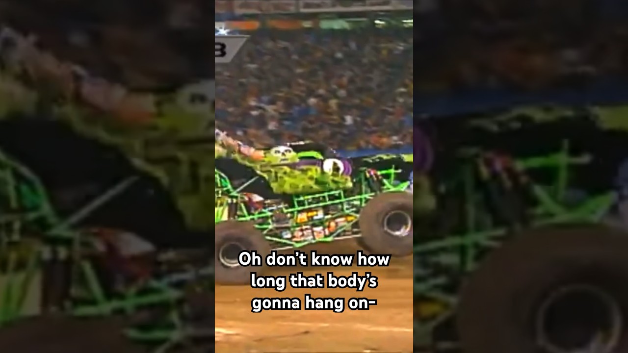 Dennis Anderson loses the body in Grave Digger during Pontiac 2006!