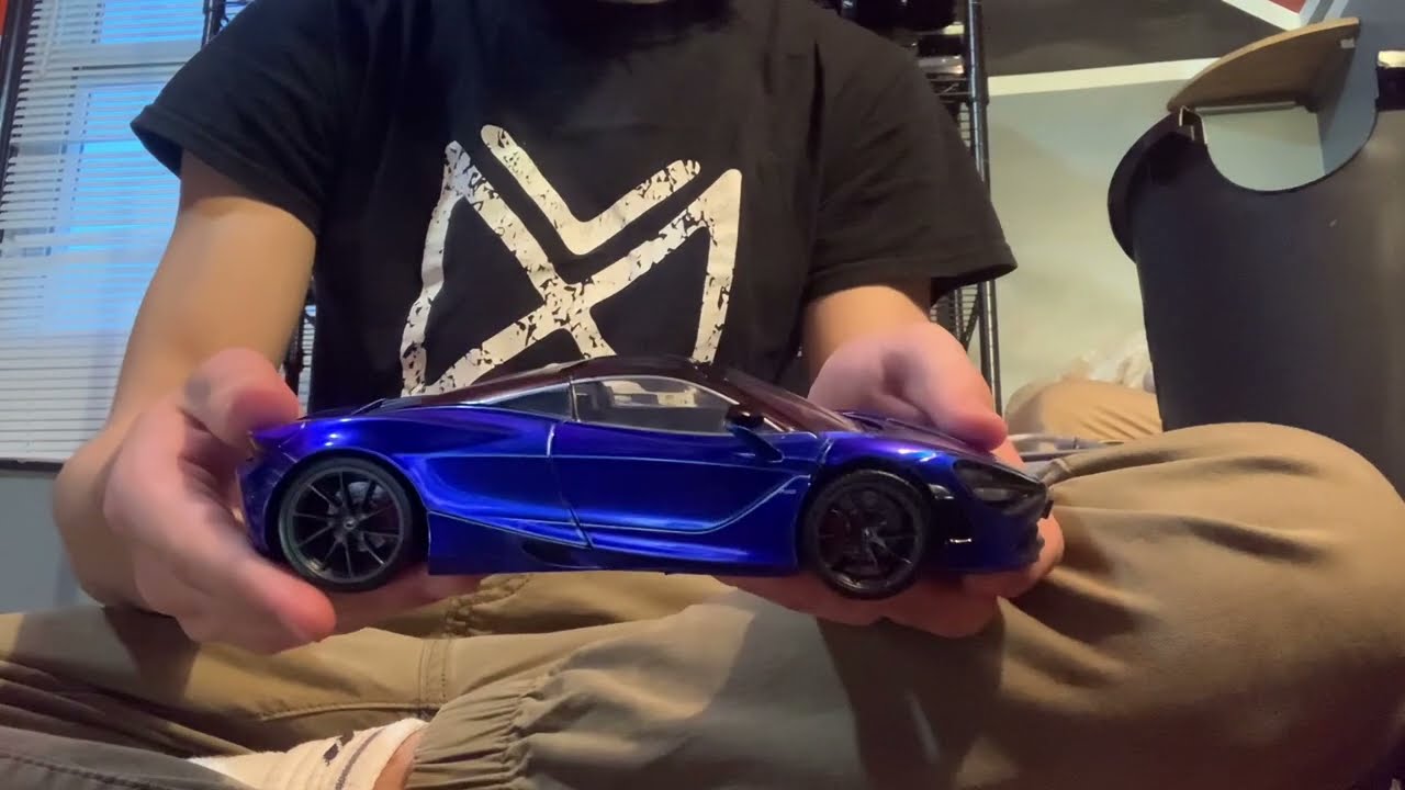 1:24 McLaren 720s DieCast Model For Sale
