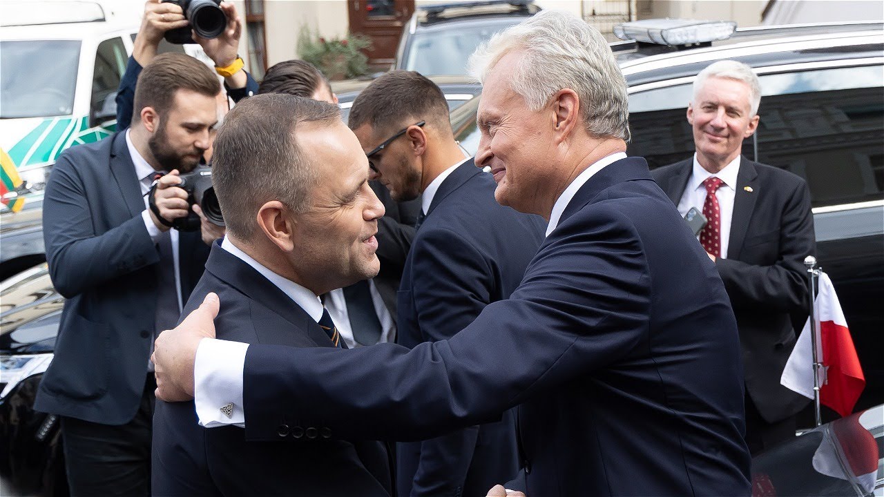 Lenkijos prezidentas Vilniuje su Nausėda aptarė saugumo, JAV karių klausimus