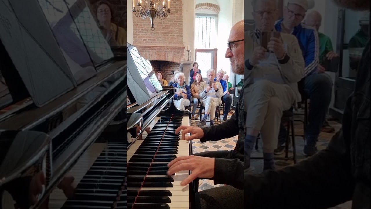 Concert peace based on Ukrainian song 