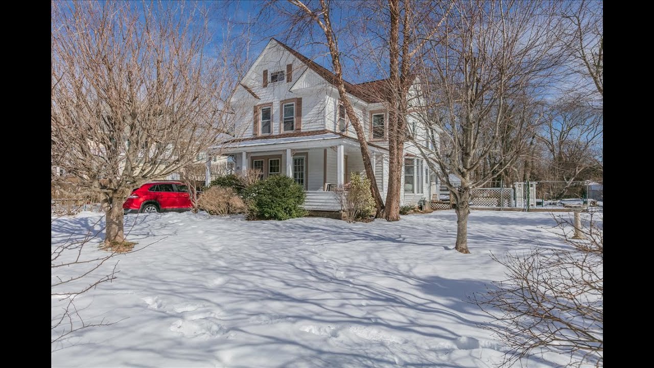 Long Island Real Estate For Sale - Video Tour of 97 Foster Ave, Sayville, NY