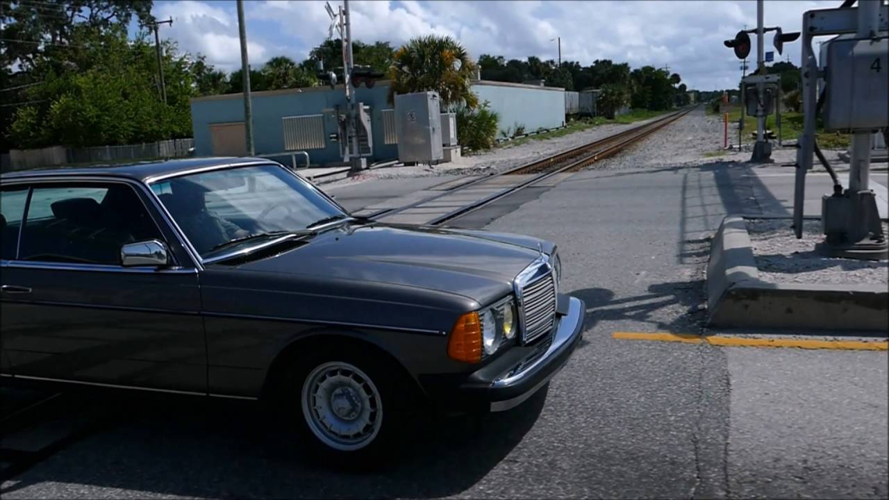 Pierre Hedary Classics: 1985 Mercedes 300cd