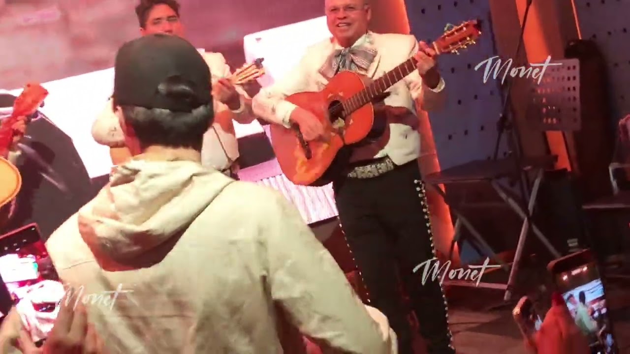 Танцы мариачи-локо с Маттео Бочелли