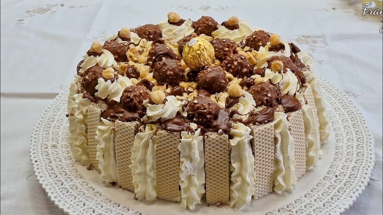 Torta Ferrero Rocher : Tutti ti chiederanno la ricetta perchè è magnifica,facile e veloce!