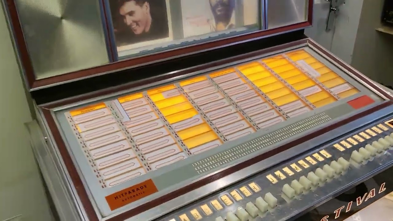 NSM Hit 130 vinyl jukebox