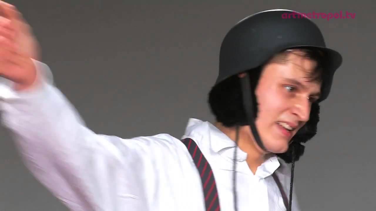 FRÄULEIN BRAUN von Ulrich Hub