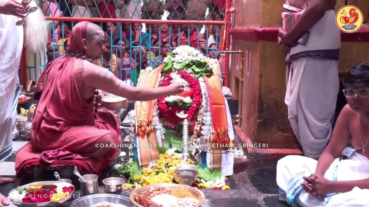 ఇంకొల్లు శ్రీ వీరాంజనేయ స్వామి ఆలయంలో జగద్గురు శ్రీ విధుశేఖర భారతి సన్నిధానం వారి ప్రత్యేక పూజలు