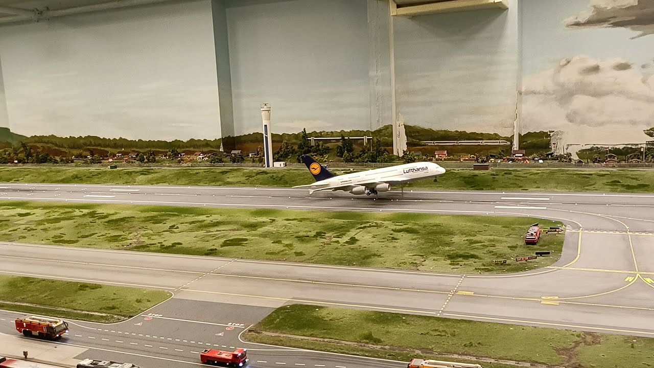 Miniatur Wunderland Hamburg: Knuffingen Airport
