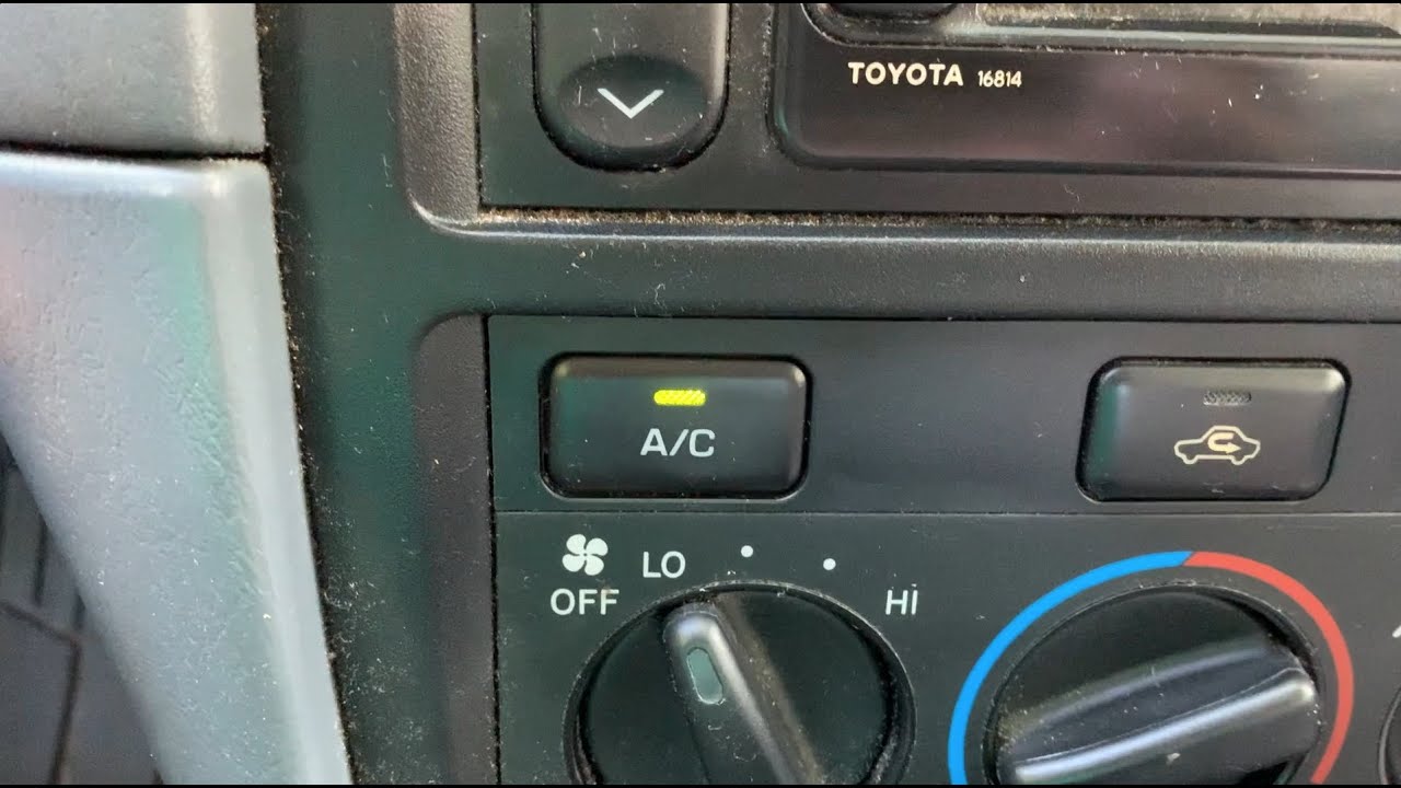 Toyota Camry 2000 года выпуска. Кондиционер не охлаждает, мигает индикатор кнопки кондиционера. Э...