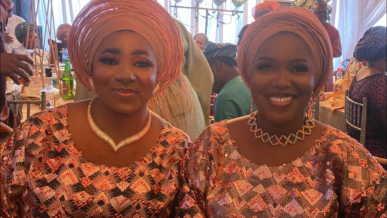 BIOLA BAYO AND MIDE MARTINS WITH AFEEZ OWO AT KAFAYAT AND TOFUNMI’S WEDDING CEREMONY