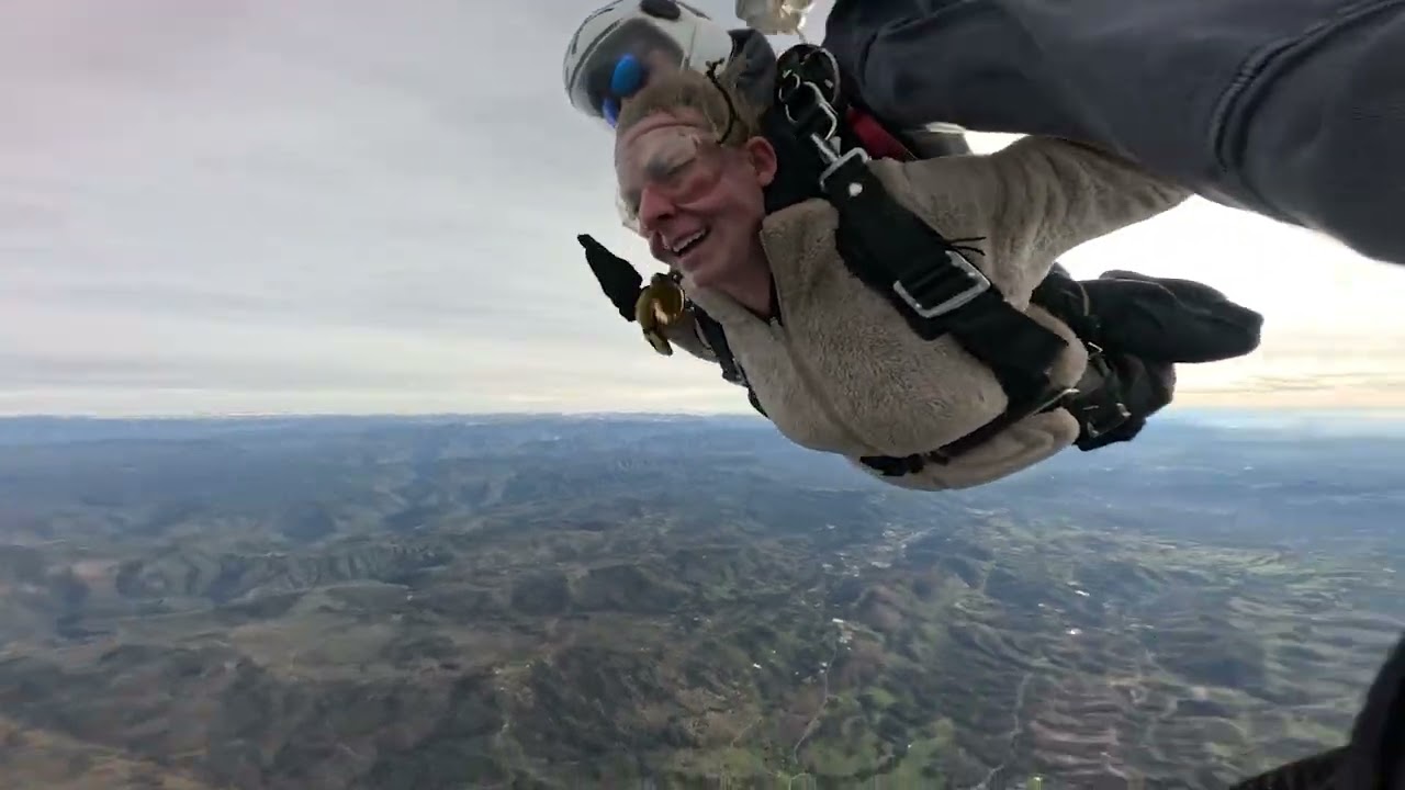 Jessica Goes Skydiving At Skydive Yosemite!