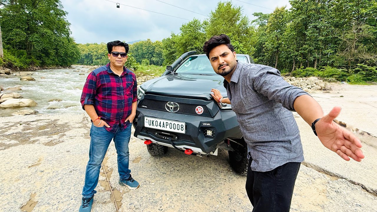 Bobby bhaiya ki hilux se offroading krdi😱