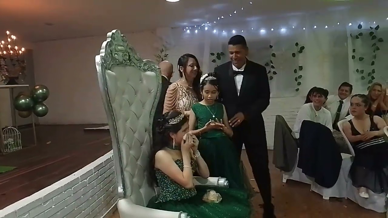 Recordatorio 15 años Valentina por partes de los padres | Mariachi fiesta show juvenil