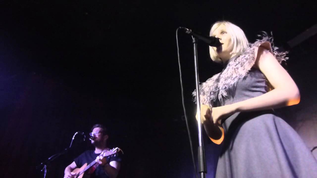 Aurora - Mr Tambourine Man (Bob Dylan Cover) (HD) - Hoxton Square Bar & Kitchen - 18.09.15