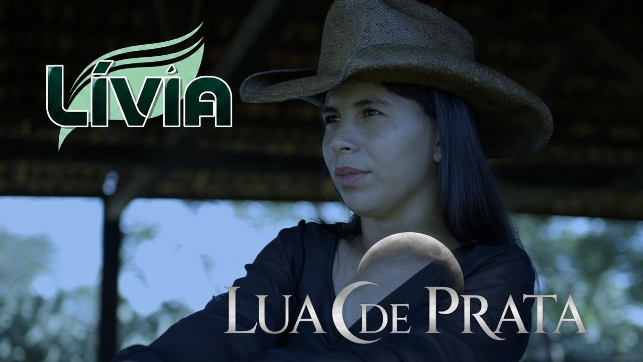 LUA DE PRATA   Livia