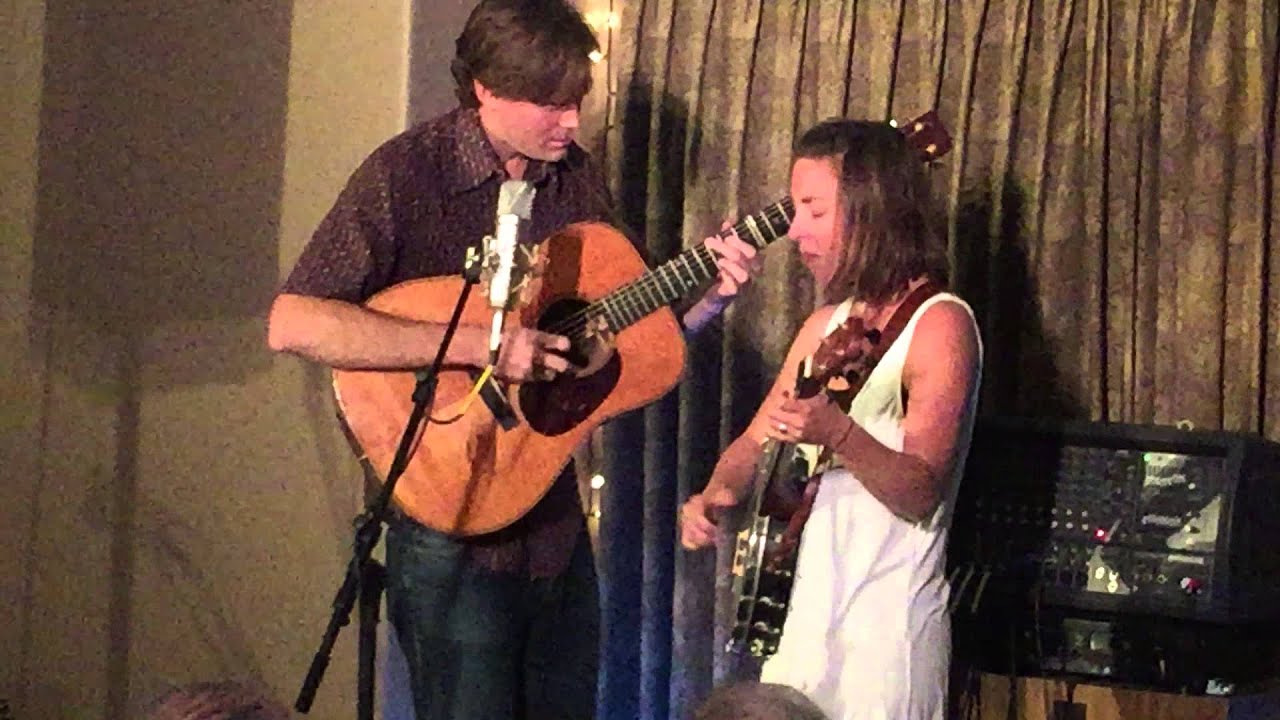 The Honey Dewdrops - Horses (live at Russ & Julie's House Concerts)