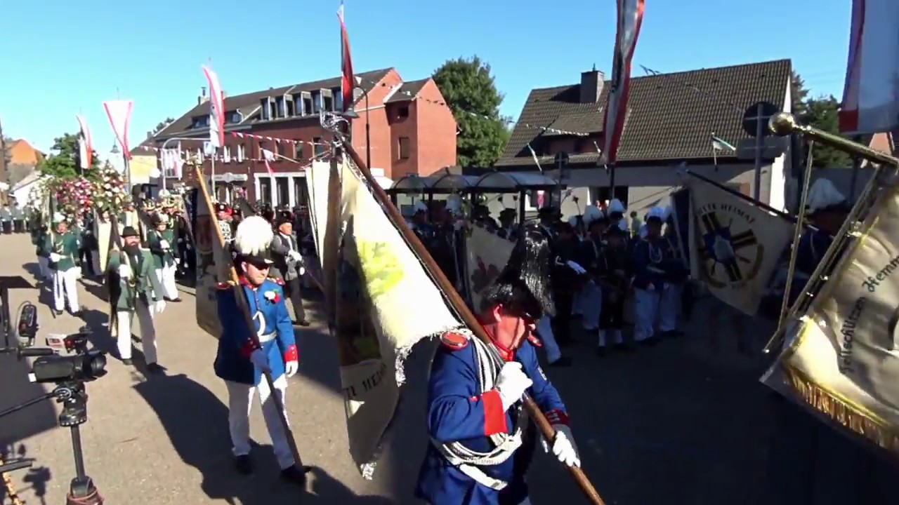 Sch&uuml;tzenfest in Hemmerden 2018 - Aufmarsch zur Serenade