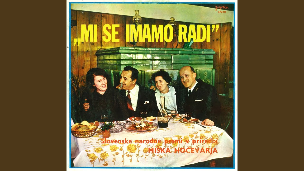 Po Gozdu Lovec S Puško Hodi