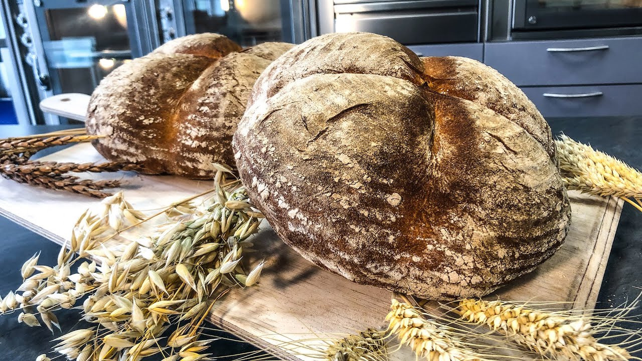 Leckeres Bierkrustenbrot 🍂🍺 - Brot backen mit Bier als Zutat - Bierbrot aus dunklem Bockbier