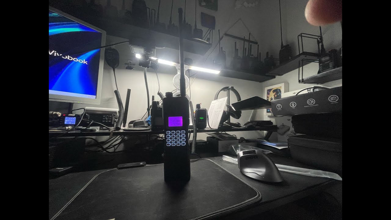 Unboxing Baofeng AR 152