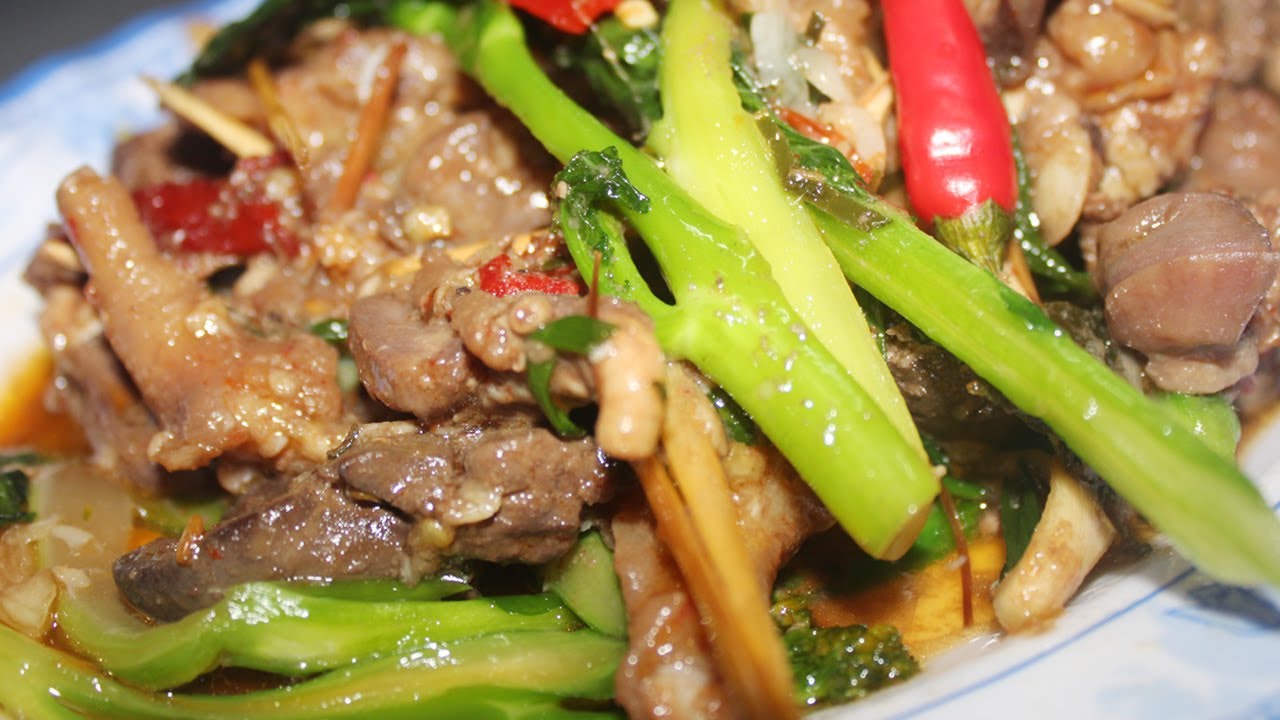 Yummy Cooking Chicken |  Stir Fried Chicken Organs with Chinese broccoli [ Benofficail ]
