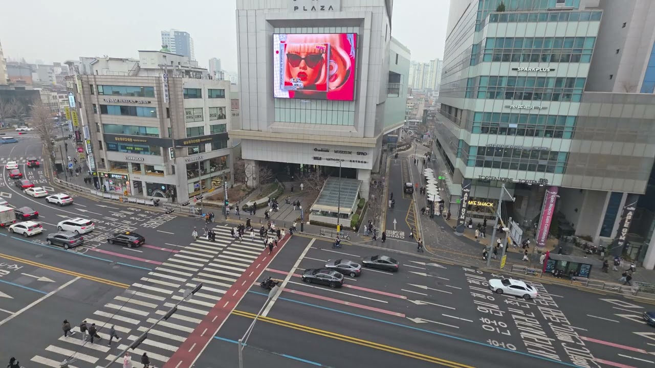 2/13 15:20 Hongdae — Pre-Holiday Friday Afternoon to Night ｜ 弘大 — 連假前週五午後至夜晚