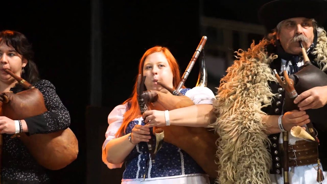 Hungarian Bagpipe Band in Tanchaztalalkozo 2014