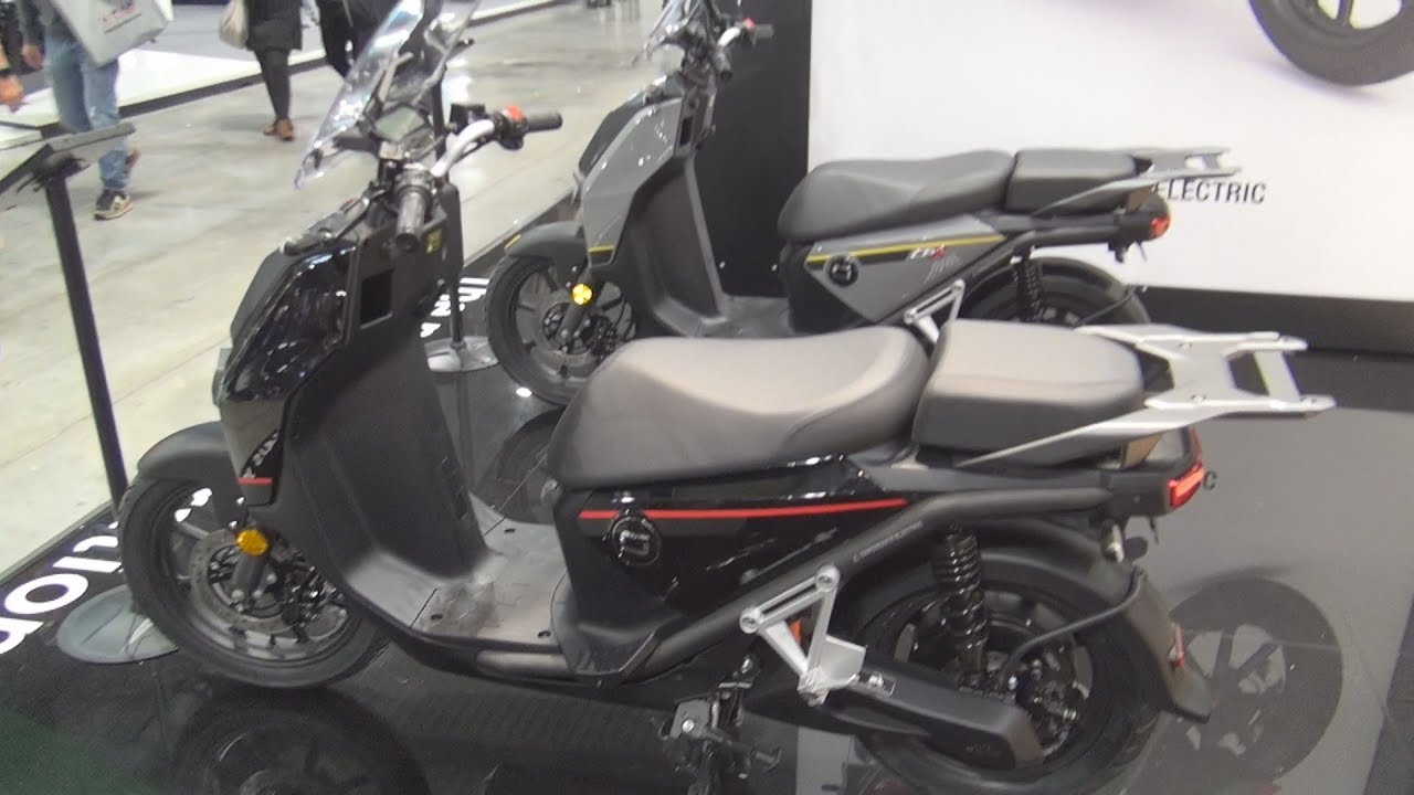 Super SOCO CPx Black (2020) Exterior and Interior