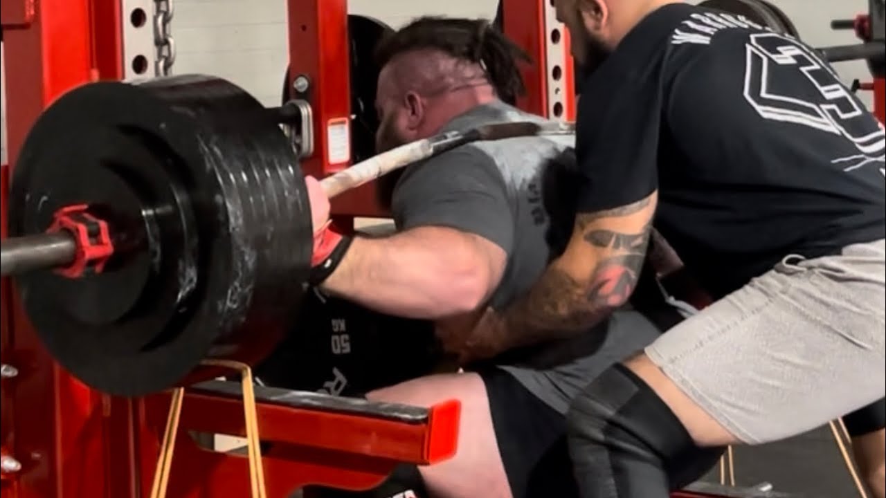 Raw (sleeves) squat training 12 weeks out