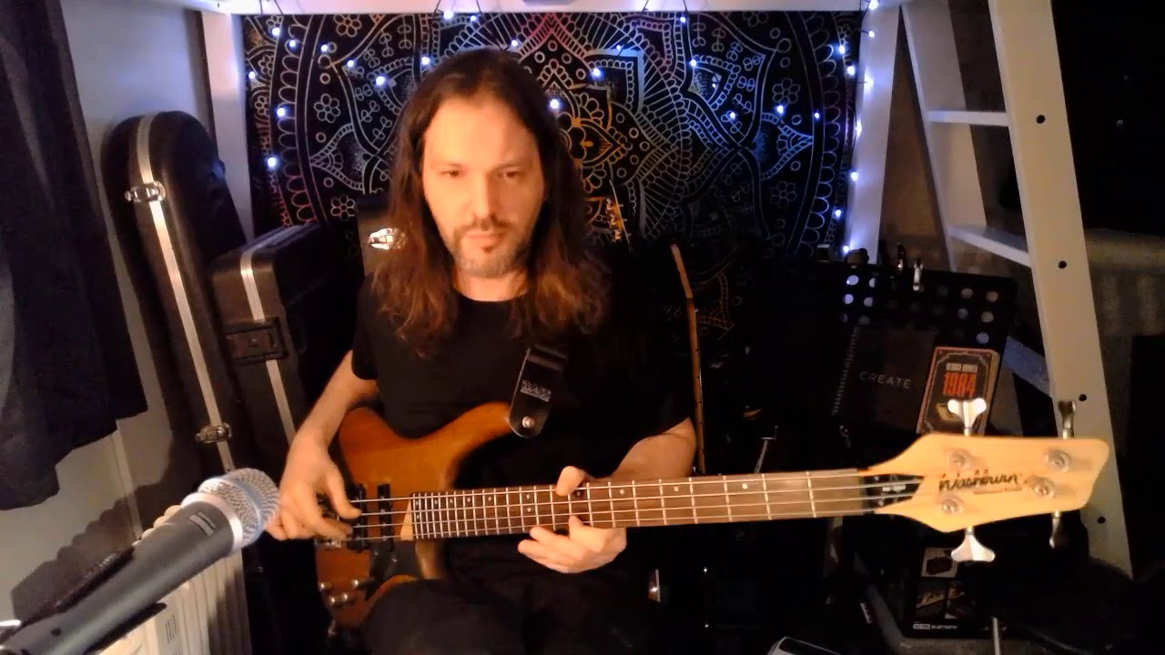 Artur King - #LoopingWithTheKing - £3,50 Harley Benton Bass Strings Test (My First Only Bass Video)