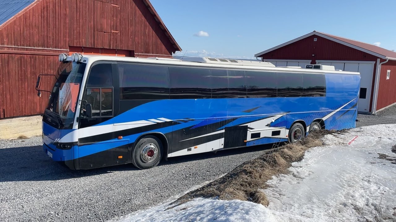 Köp Racebuss Volvo B12M Carrus på Klaravik